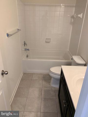 3705 CHIPPENDALE CIR, Woodbridge, VA 22193