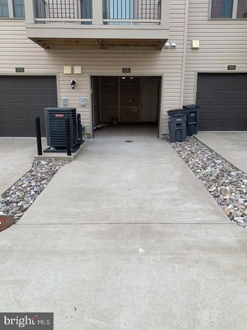 3705 CHIPPENDALE CIR, Woodbridge, VA 22193