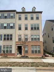 3705 CHIPPENDALE CIR, Woodbridge, VA 22193