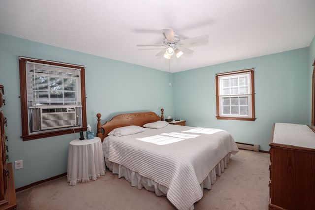 14 Brentwood Dr, Leominster, MA 01453