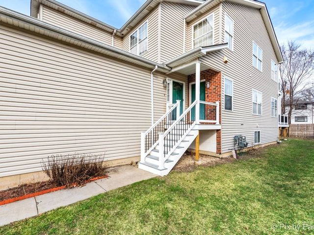 4909 Spencer Avenue A, Lisle, IL 60532