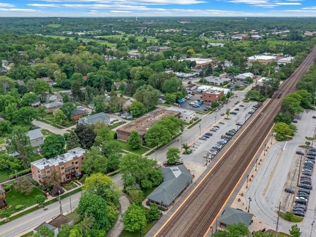 4909 Spencer Avenue A, Lisle, IL 60532