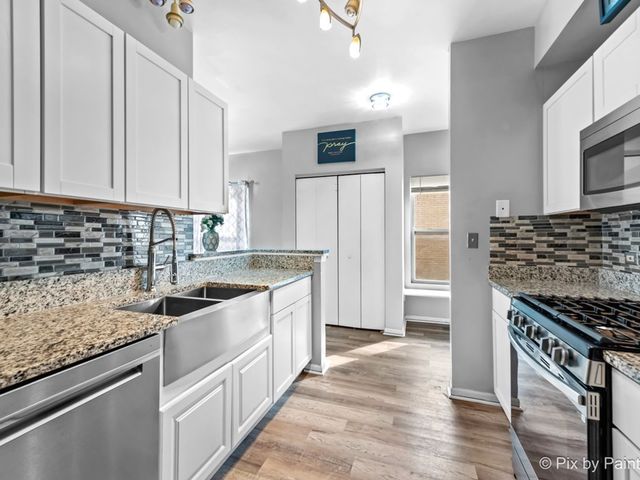 4909 Spencer Avenue A, Lisle, IL 60532