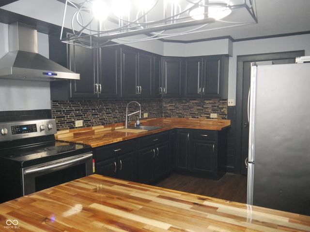 1940 N Dearborn Street, Indianapolis, IN 46218