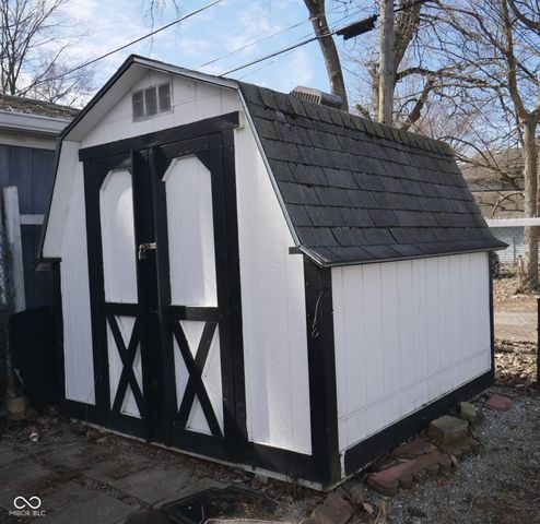 1940 N Dearborn Street, Indianapolis, IN 46218