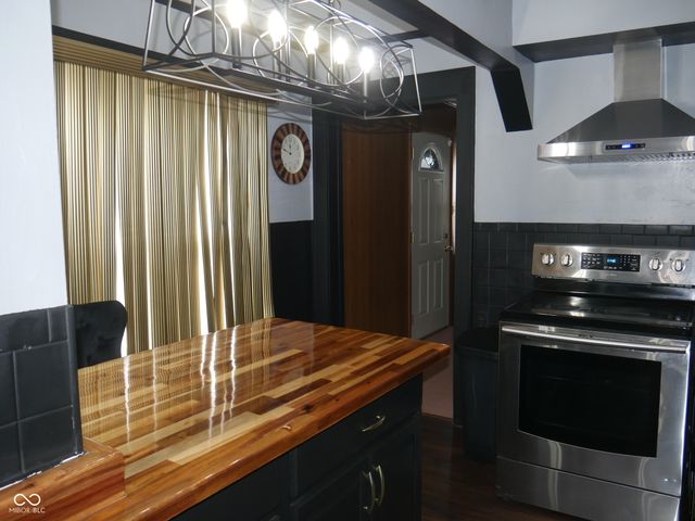 1940 N Dearborn Street, Indianapolis, IN 46218