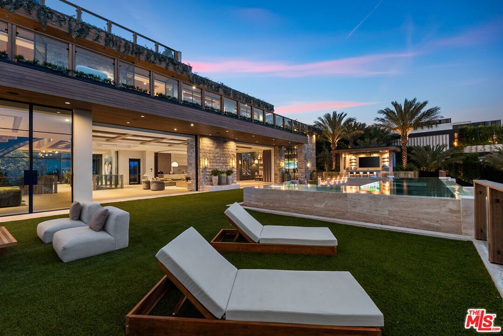 1360 Laurel Way, Beverly Hills, CA 90210 — photo 3