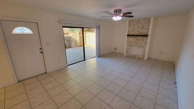 117 1st Court, Palm Beach Gardens, FL 33410