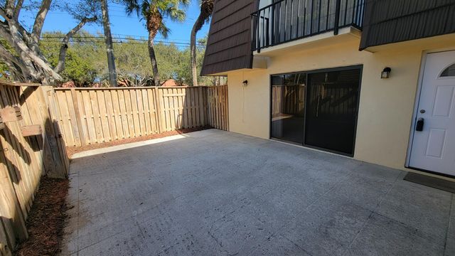 117 1st Court, Palm Beach Gardens, FL 33410