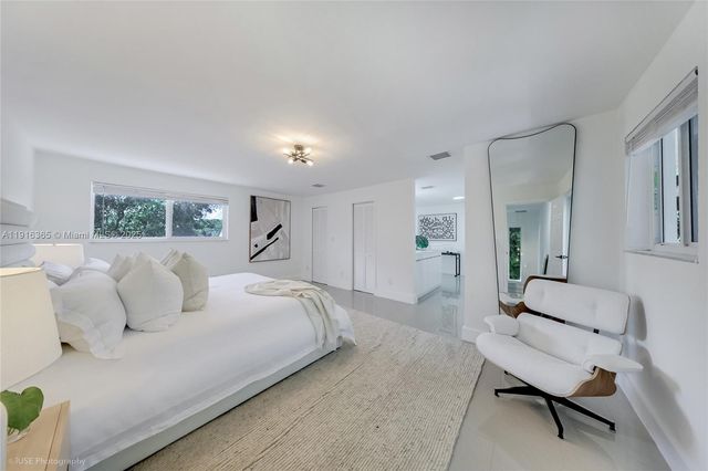 871 NE 81st St, Miami, FL 33138