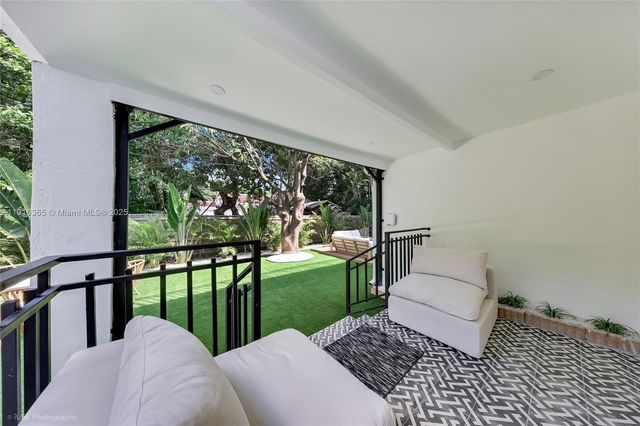 871 NE 81st St, Miami, FL 33138