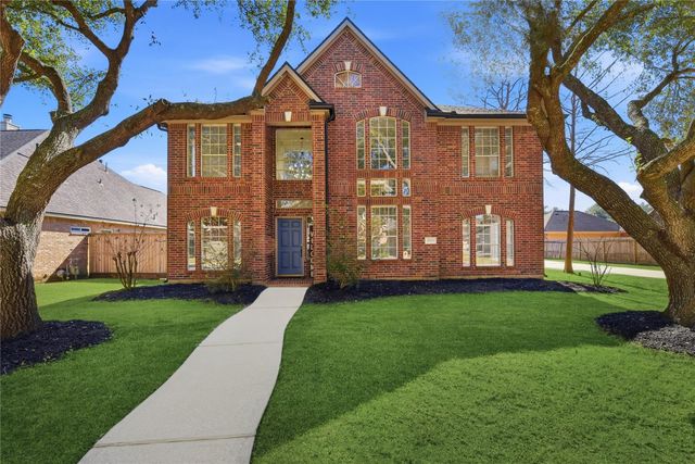 2875 Match Point Lane, Friendswood, TX 77546