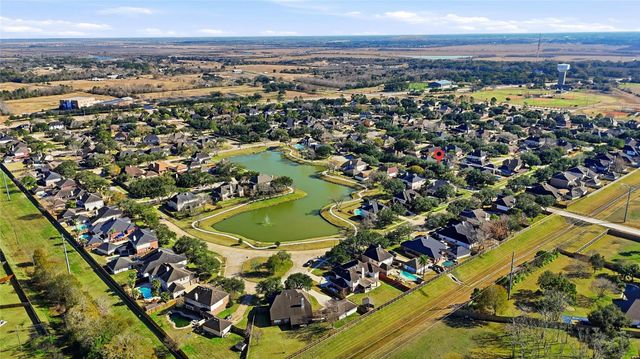 2875 Match Point Lane, Friendswood, TX 77546
