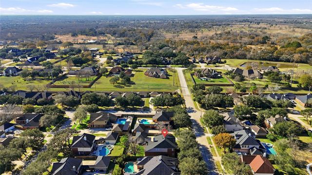 2875 Match Point Lane, Friendswood, TX 77546