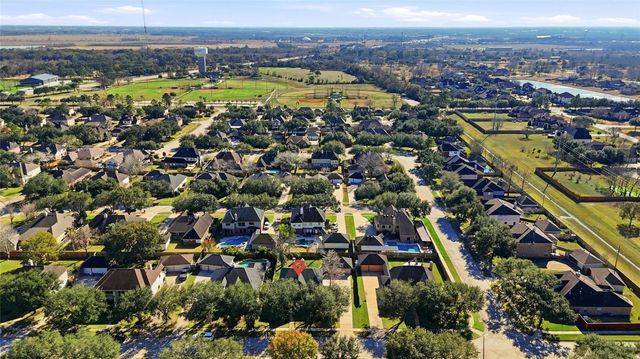 2875 Match Point Lane, Friendswood, TX 77546