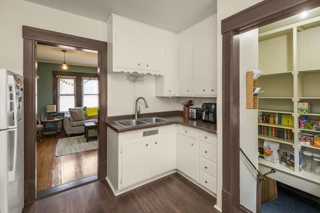 3438 Knox Avenue N, Minneapolis, MN 55412