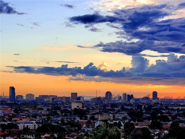 1995 Molino Avenue 302, Signal Hill, CA 90755