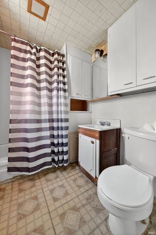 1303 High Street, Logansport, IN 46947