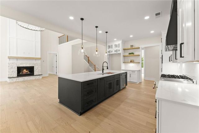 1178 Pinnacle Drive, Hoschton, GA 30548