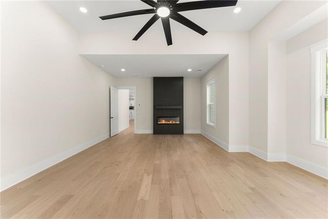 1178 Pinnacle Drive, Hoschton, GA 30548