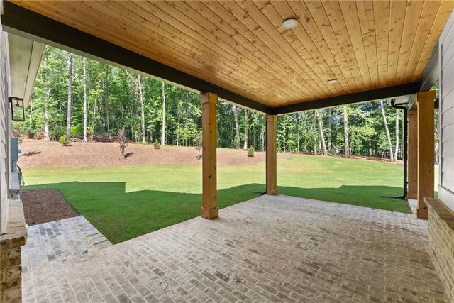 1178 Pinnacle Drive, Hoschton, GA 30548