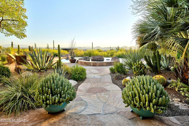 7569 N MYSTIC CANYON Drive, Tucson, AZ 85718