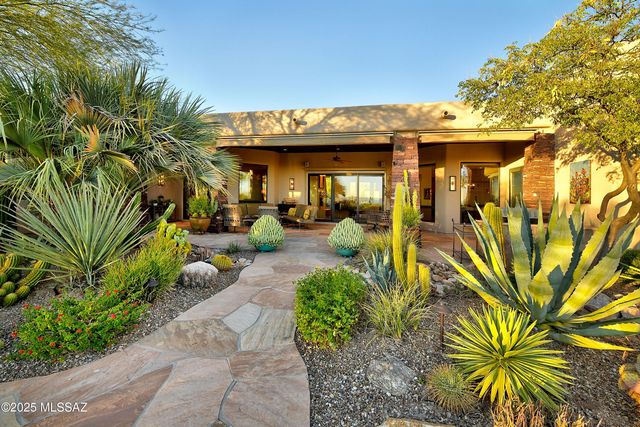 7569 N MYSTIC CANYON Drive, Tucson, AZ 85718