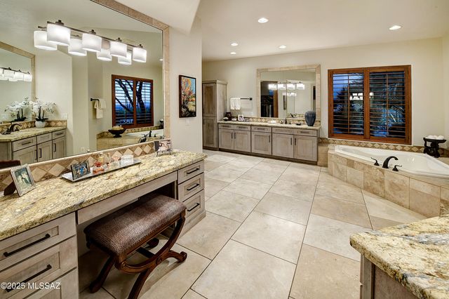 7569 N MYSTIC CANYON Drive, Tucson, AZ 85718