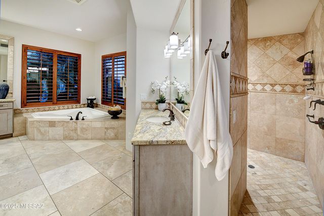 7569 N MYSTIC CANYON Drive, Tucson, AZ 85718