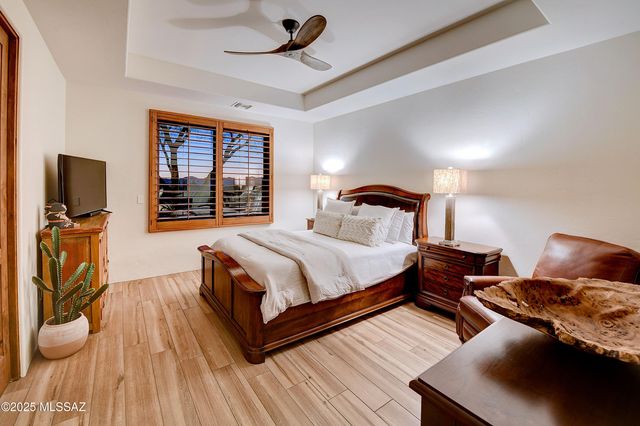 7569 N MYSTIC CANYON Drive, Tucson, AZ 85718