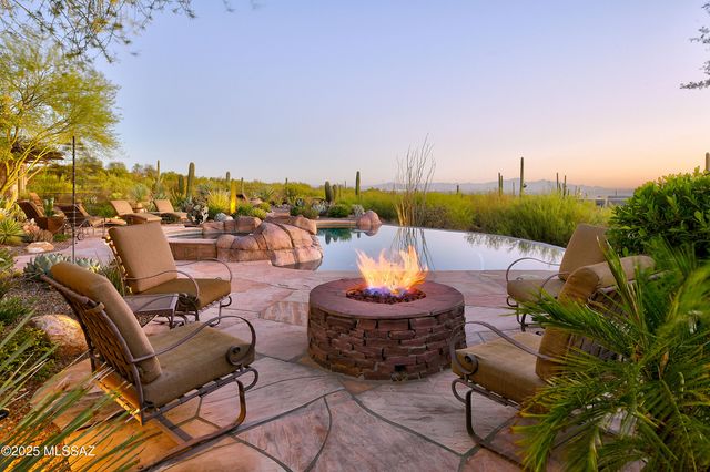 7569 N MYSTIC CANYON Drive, Tucson, AZ 85718