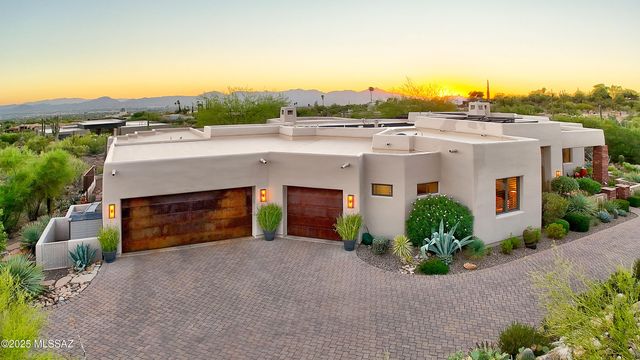 7569 N MYSTIC CANYON Drive, Tucson, AZ 85718