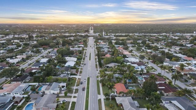 1260 SW 8th St, Boca Raton, FL 33486