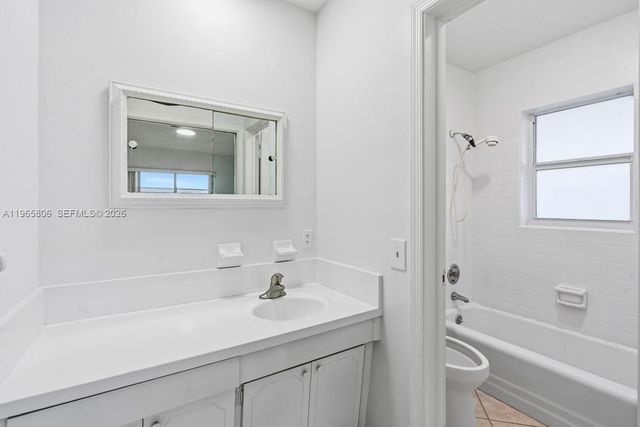 1260 SW 8th St, Boca Raton, FL 33486