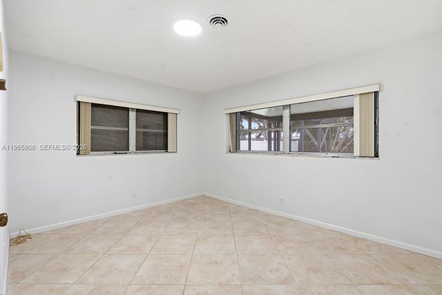 1260 SW 8th St, Boca Raton, FL 33486