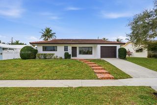 1260 SW 8th St, Boca Raton, FL 33486