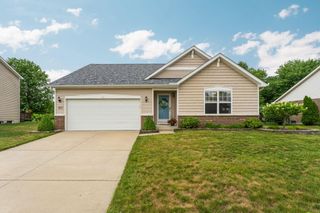 28820 Apple Blossom Drive, Flat Rock, MI 48134