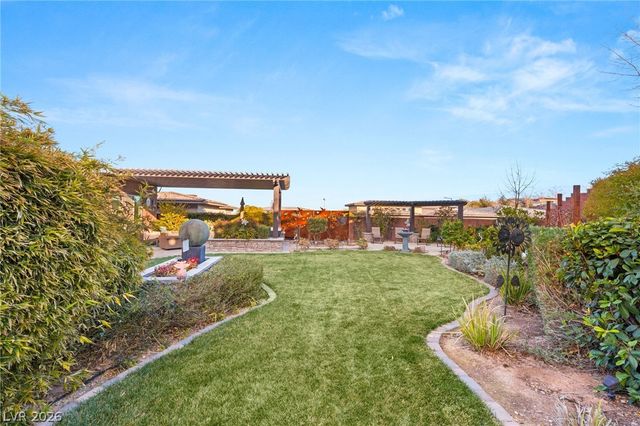 10179 Emerald Sunset Court, Las Vegas, NV 89148