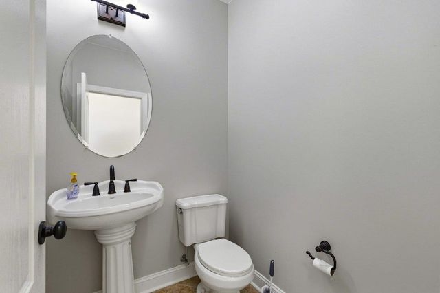 688 Sunny Pond Ln., Aynor, SC 29511