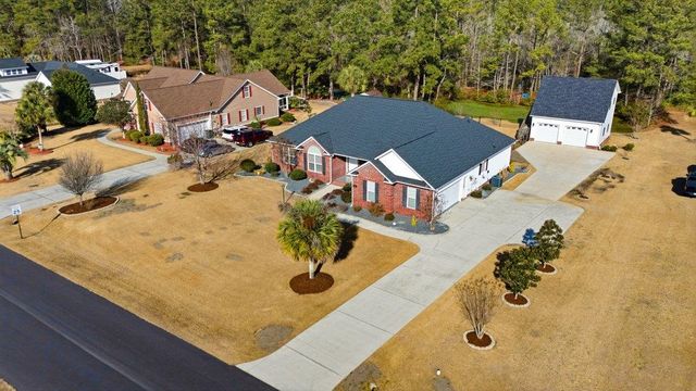 688 Sunny Pond Ln., Aynor, SC 29511