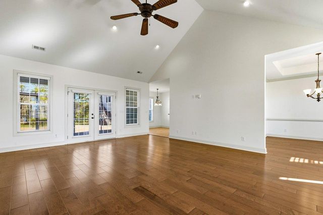 688 Sunny Pond Ln., Aynor, SC 29511