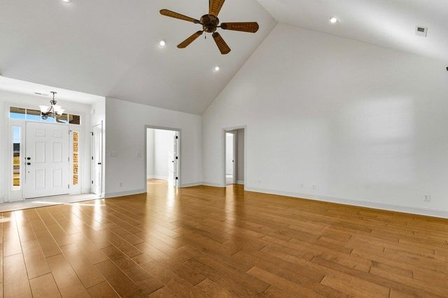 688 Sunny Pond Ln., Aynor, SC 29511