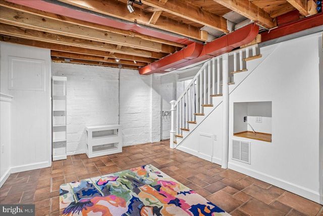 1803 LESLIE AVE, Alexandria, VA 22301