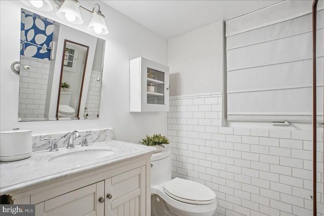 1803 LESLIE AVE, Alexandria, VA 22301