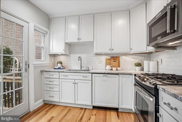 1803 LESLIE AVE, Alexandria, VA 22301