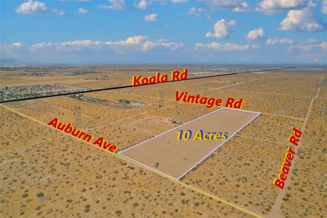 15 Auburn, Adelanto, CA 92301