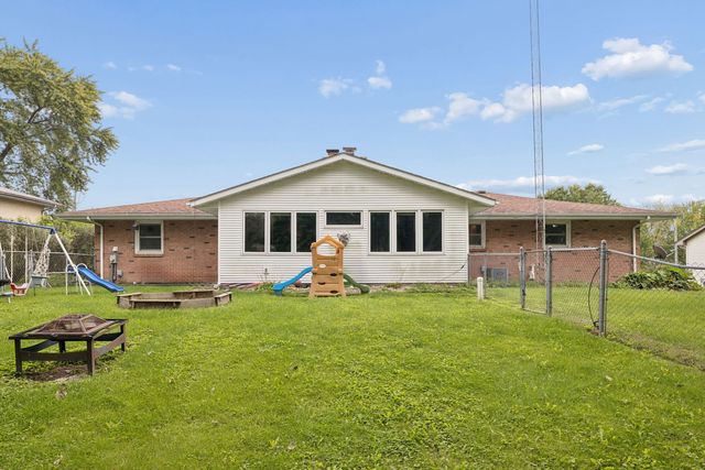 8598 Olson Road, Belvidere, IL 61008