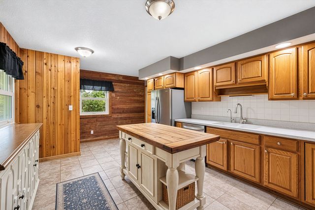 8598 Olson Road, Belvidere, IL 61008