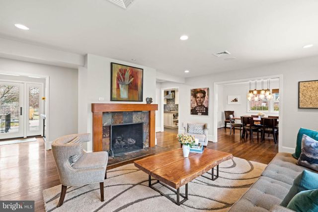 3250 FESSENDEN STREET, Washington, DC 20008