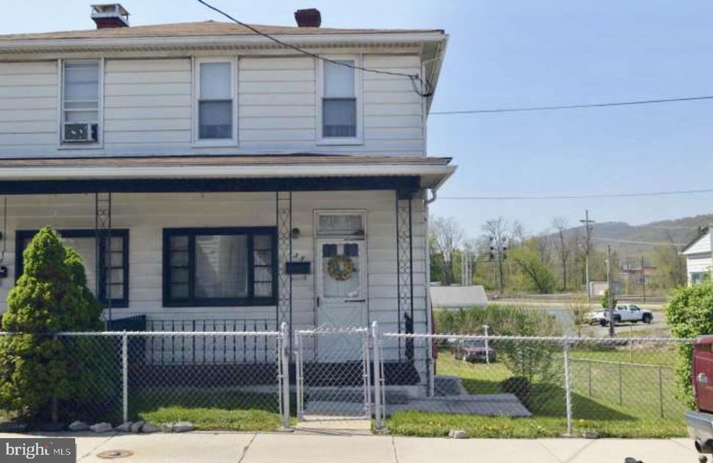 135 W THIRD ST, Cumberland, MD 21502